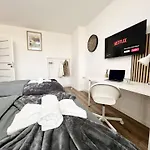 Zentrale 3 Balkon Messe *