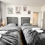 Zentrale 3 Balkon Messe Διαμέρισμα