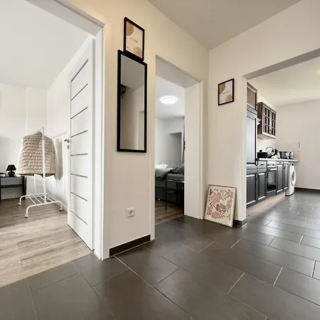 Zentrale 3 Balkon Messe *