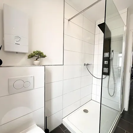 Zentrale 3 Balkon Messe شقة إسن