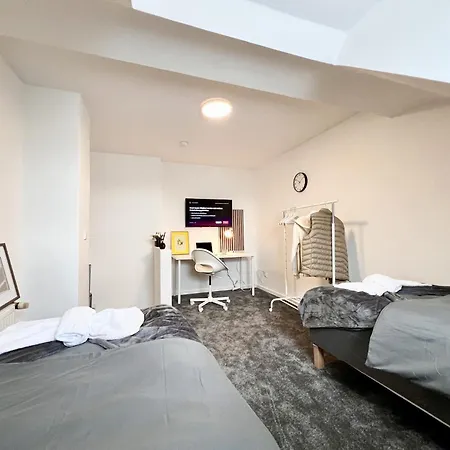 Zentrale 3 Balkon Messe 에센