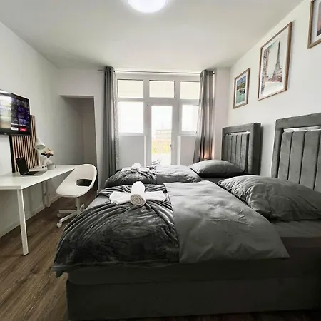 Zentrale 3 Balkon Messe شقة إسن