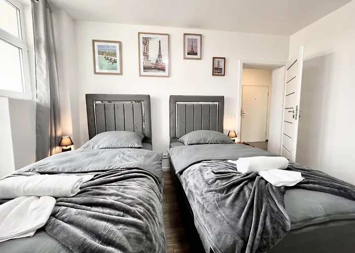 Zentrale 3 Balkon Messe 아파트