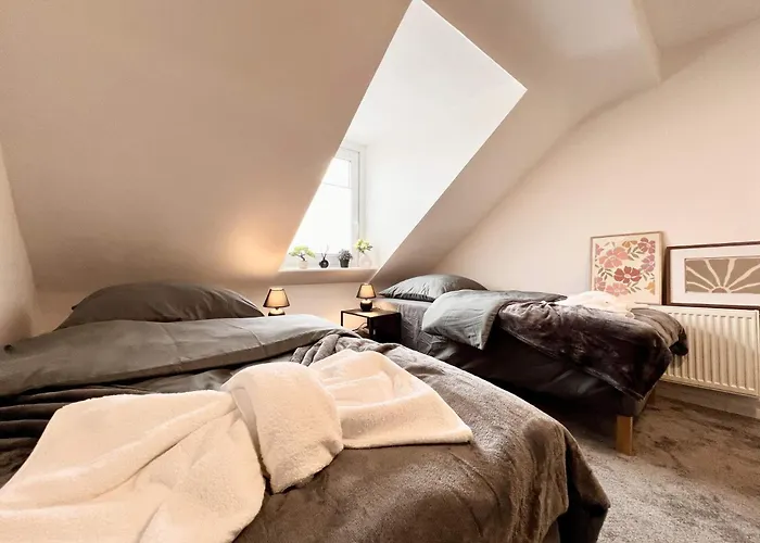 Zentrale 3 Balkon Messe * 에센